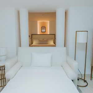 Bungalow Suite
